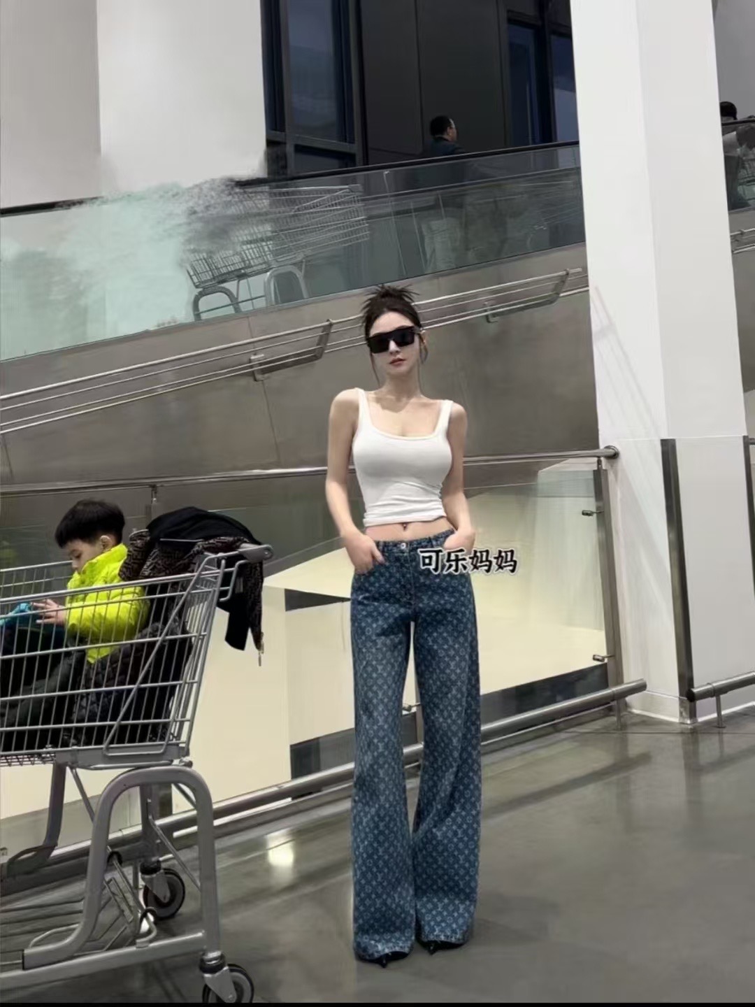 LV高仿女士牛仔褲喇叭褲寬鬆版型經典老花｜歐美奢侈品精品推薦