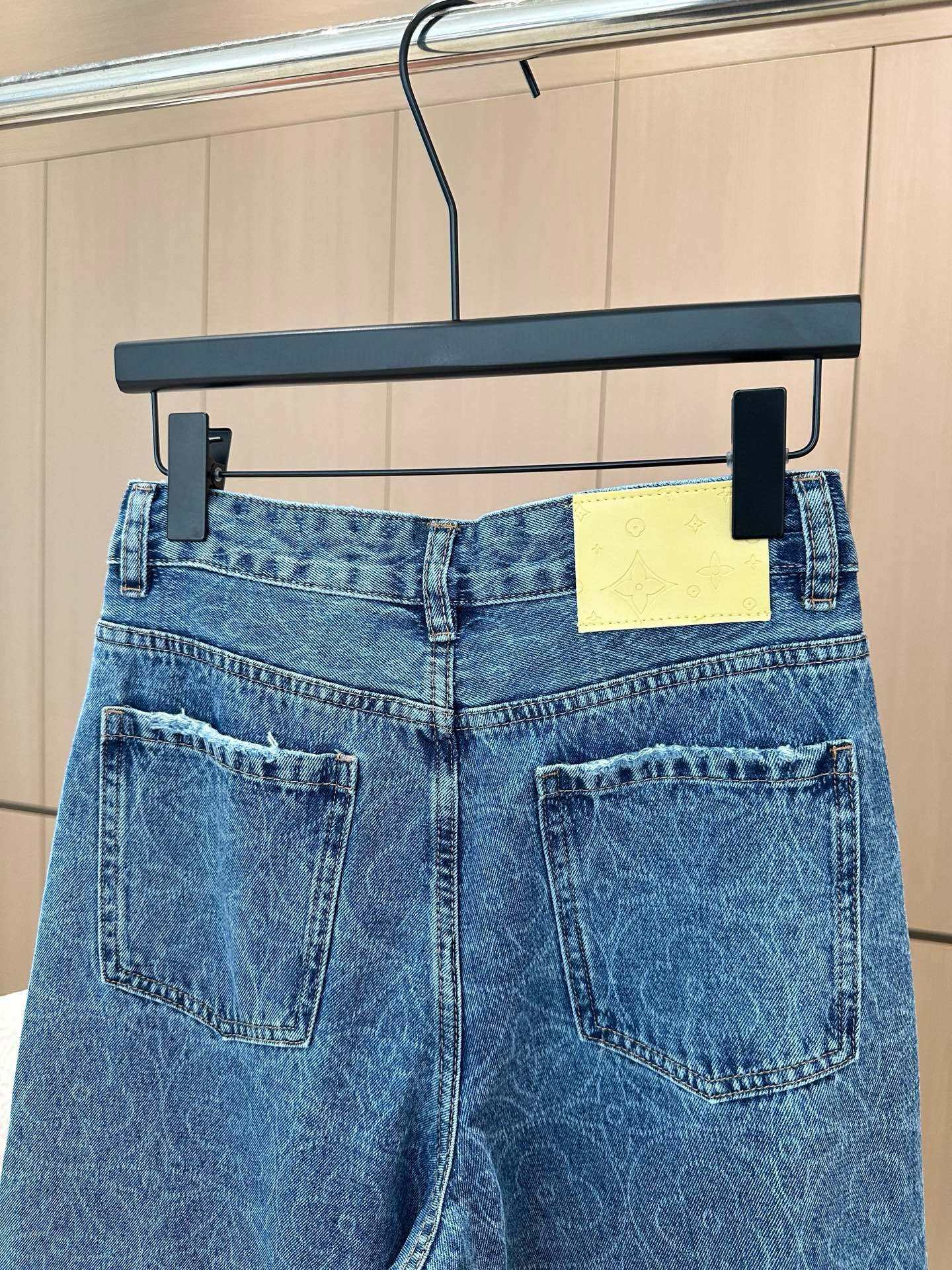 LV 原單牛仔長褲 Monogram暗紋 時尚百搭款｜歐美奢侈品精品推薦