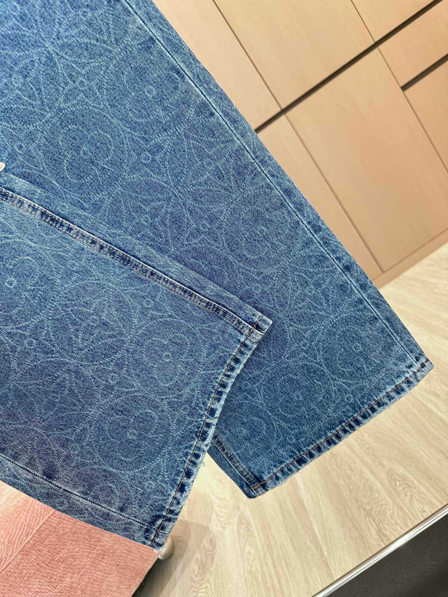 LV 原單牛仔長褲 Monogram暗紋 時尚百搭款｜歐美奢侈品精品推薦