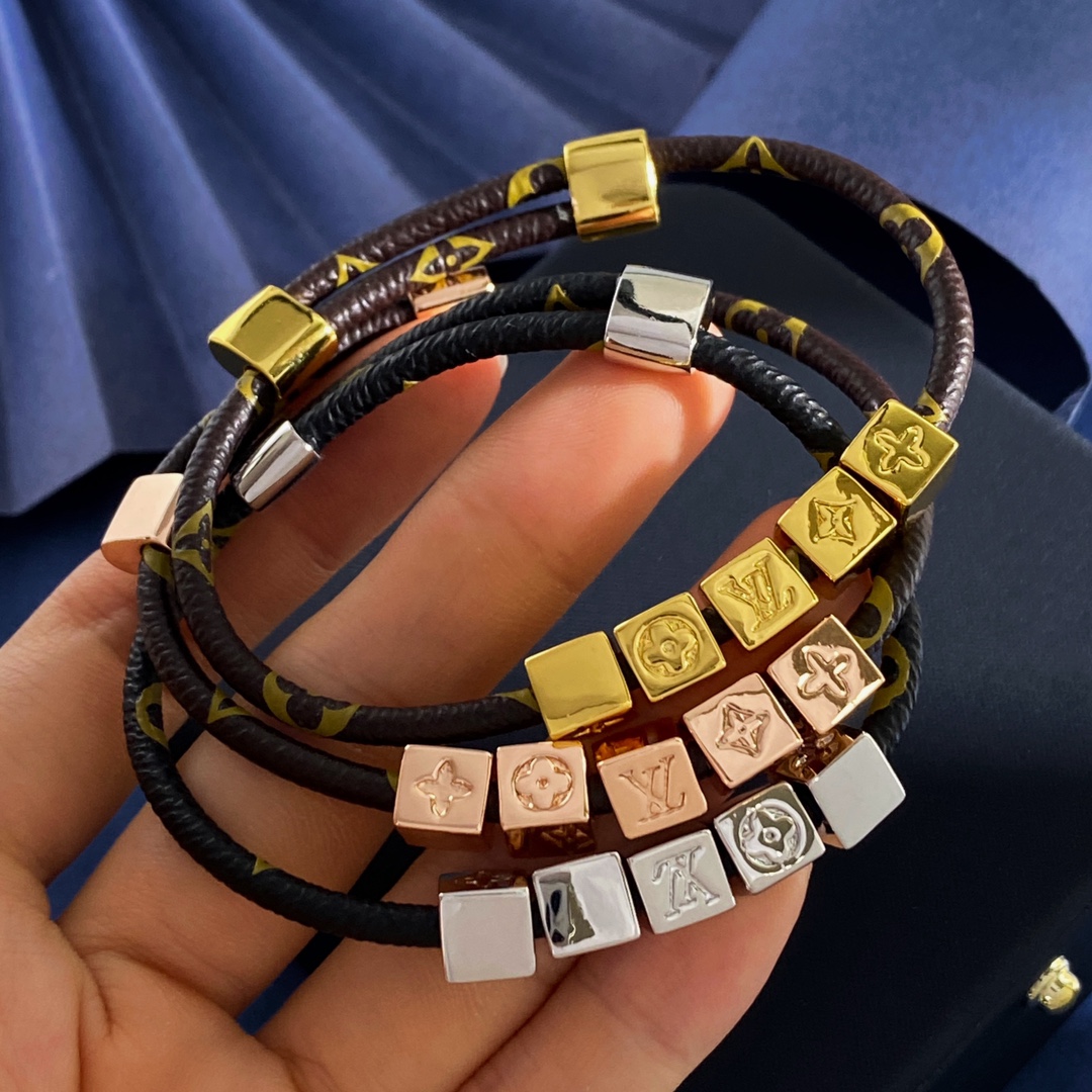 LV高仿Monogram皮繩方塊手環金色經典百搭飾品｜歐美奢侈品精品推薦