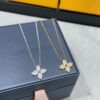 LV高仿女士項鍊鑽飾花形吊墜雙色精品款｜歐美奢侈品精品推薦