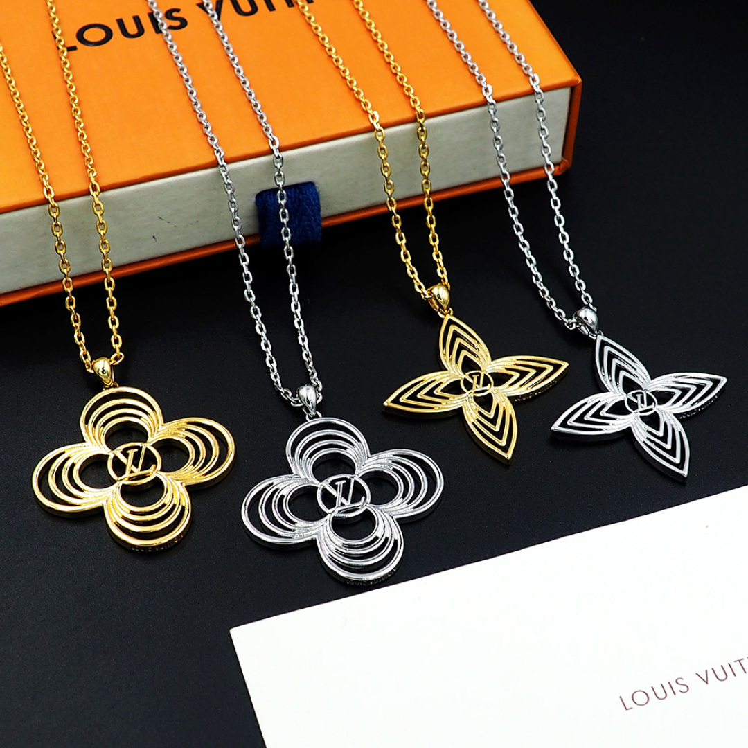 LV 一比一花卉圖騰項鍊 金色銀色精品百搭飾品｜歐美奢侈品精品推薦