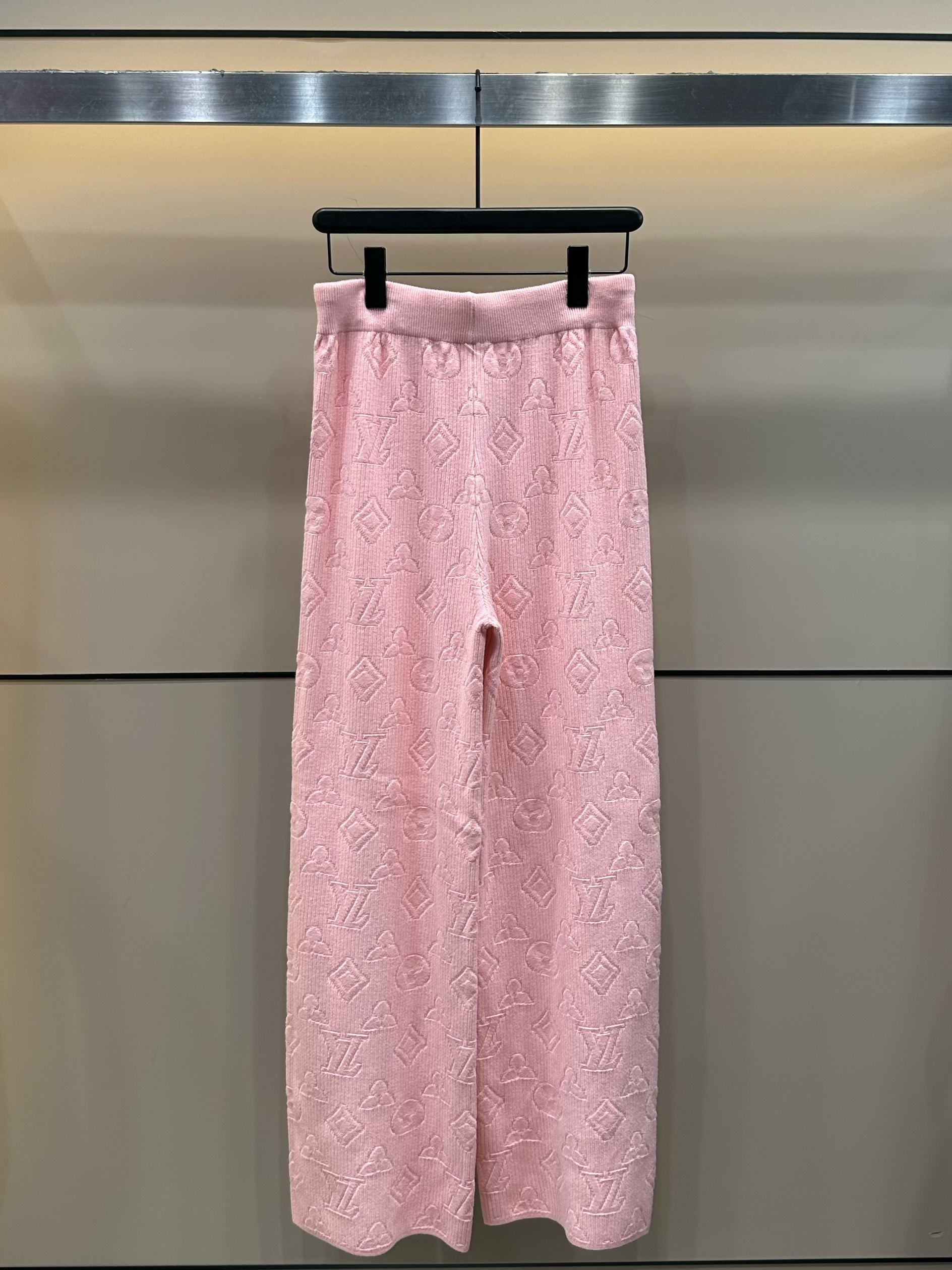 LV高仿女士白色提花寬腿長褲 經典Monogram休閒褲｜歐美奢侈品精品推薦