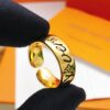 LV高仿金色開口戒指Monogram雕刻簡約時尚款｜歐美奢侈品精品推薦