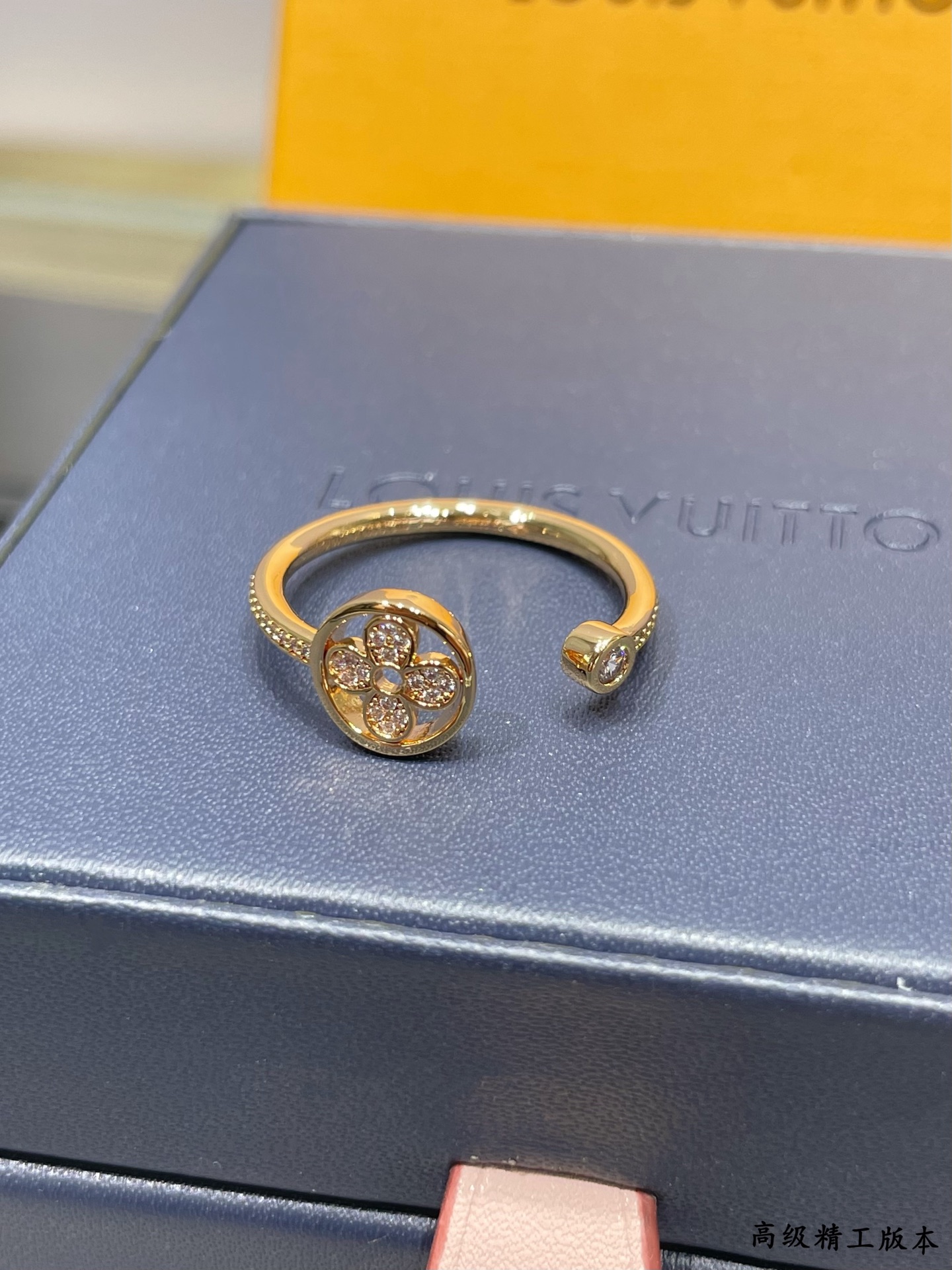 LVA貨女士金色圓形滿鑽花形開口戒指精緻典雅百搭款｜歐美奢侈品精品推薦