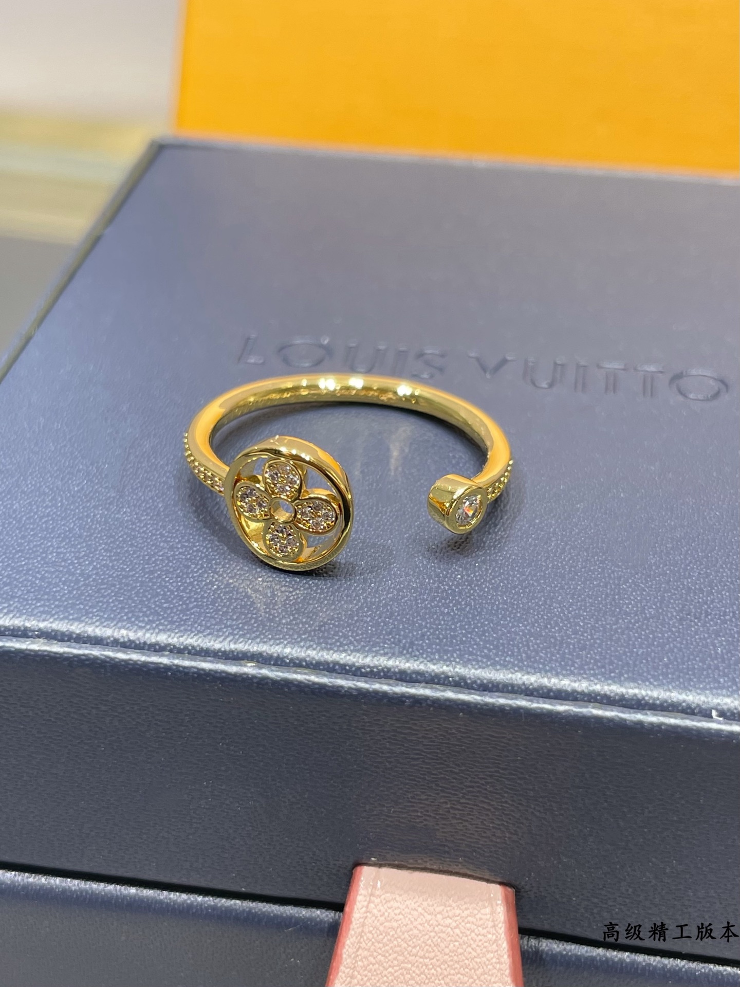 LVA貨女士金色圓形滿鑽花形開口戒指精緻典雅百搭款｜歐美奢侈品精品推薦