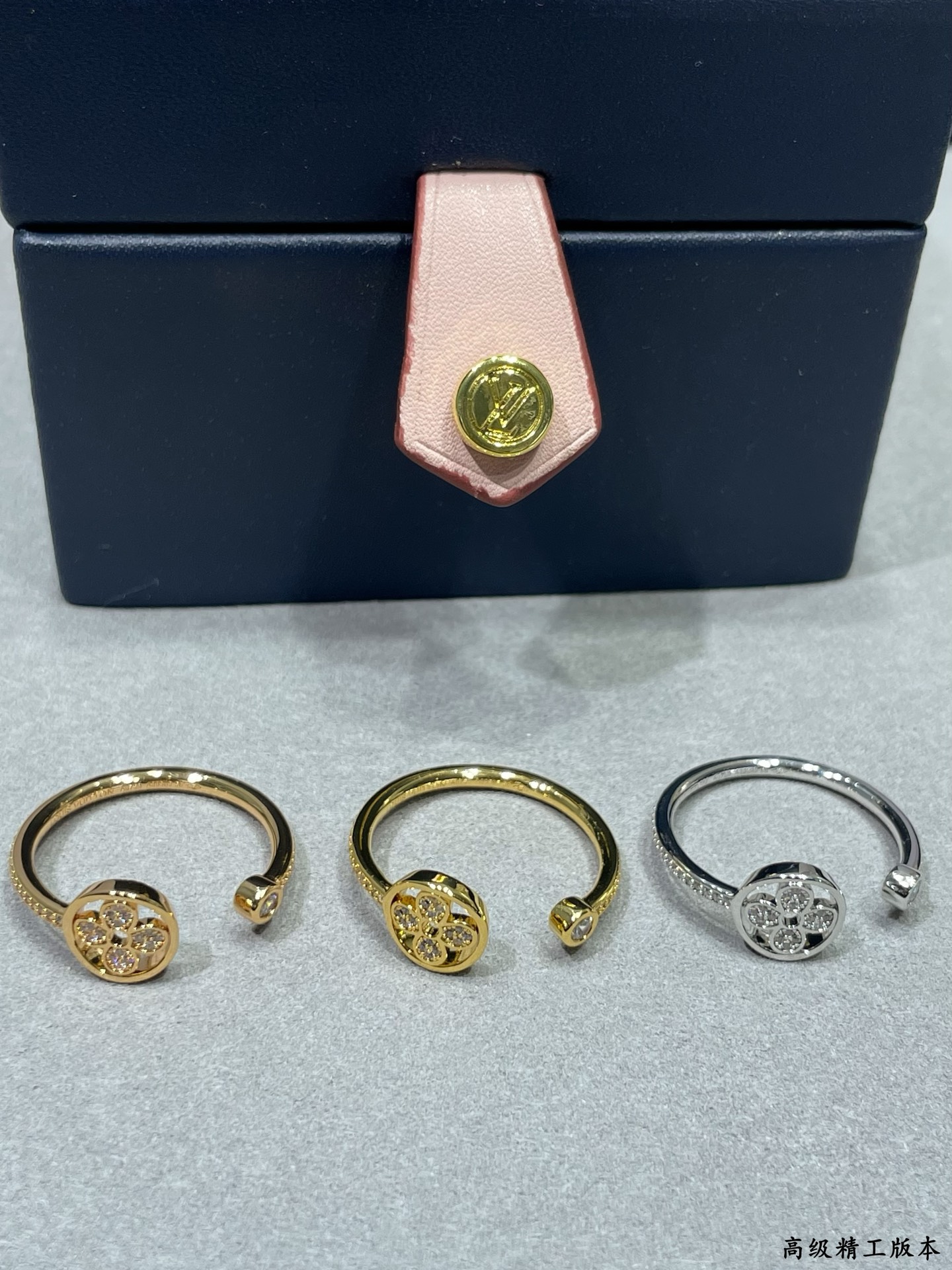LVA貨女士金色圓形滿鑽花形開口戒指精緻典雅百搭款｜歐美奢侈品精品推薦