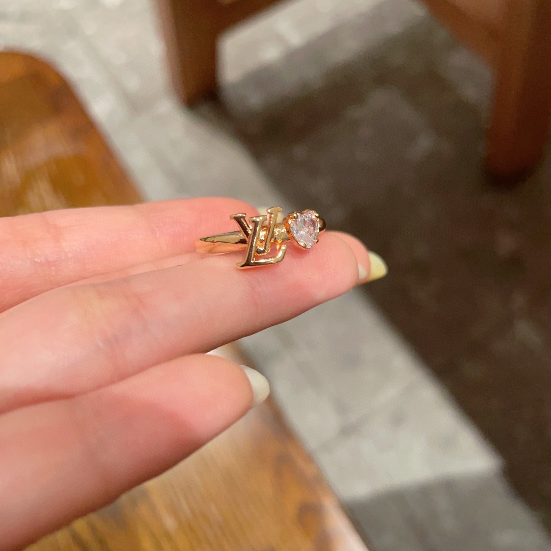 LV一比一金色鑽飾戒指優雅細緻品牌經典款｜歐美奢侈品精品推薦