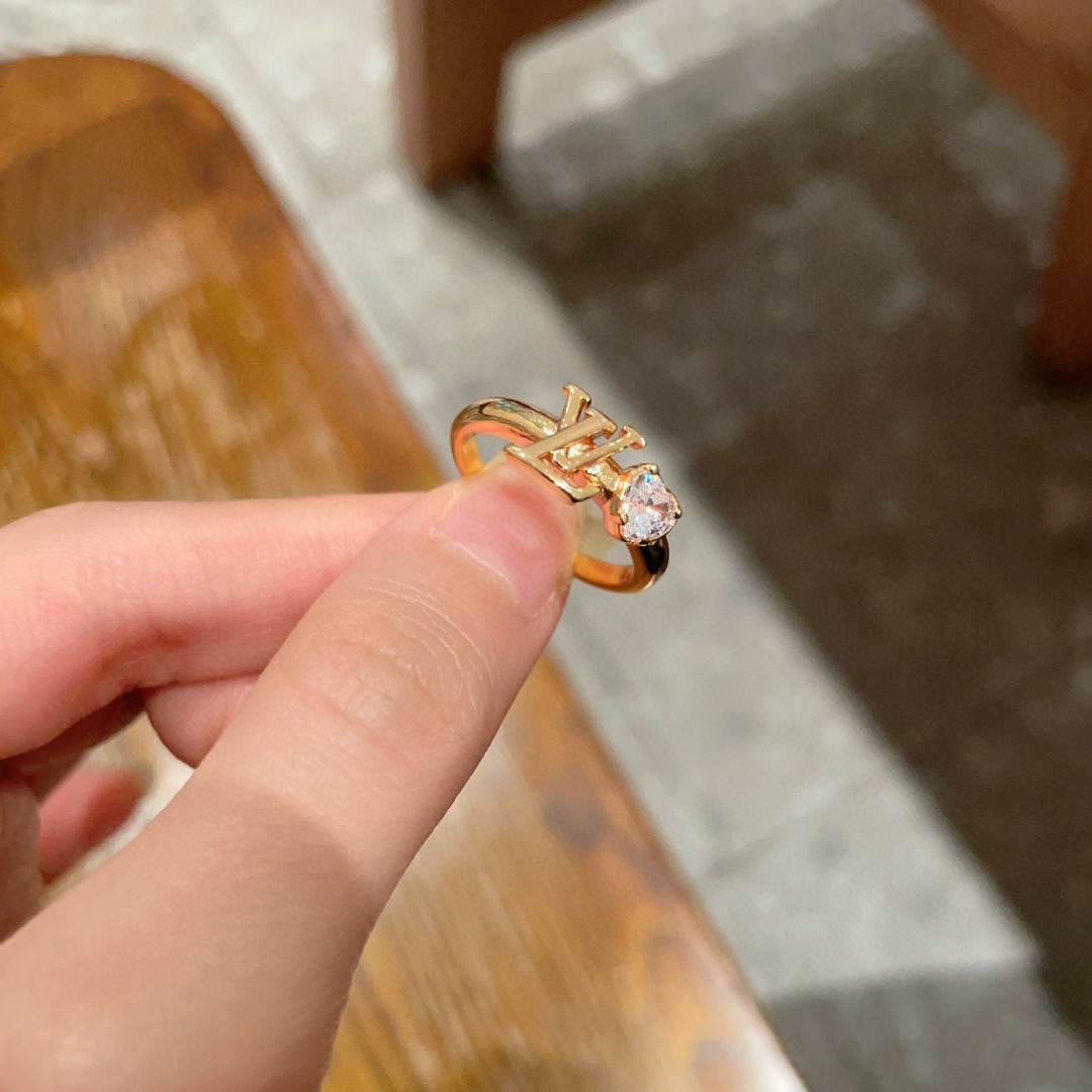 LV一比一金色鑽飾戒指優雅細緻品牌經典款｜歐美奢侈品精品推薦