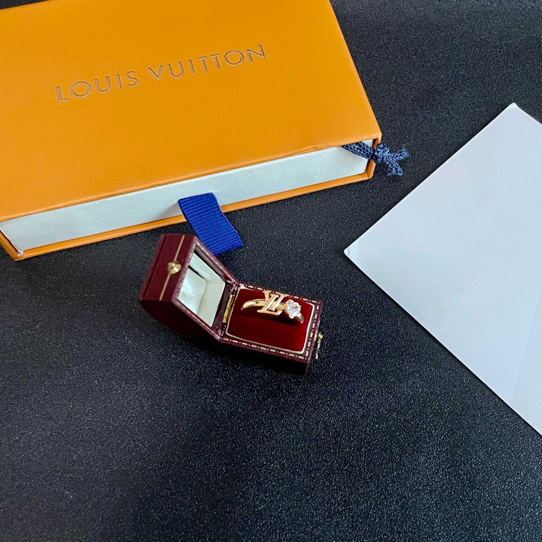 LV一比一金色鑽飾戒指優雅細緻品牌經典款｜歐美奢侈品精品推薦