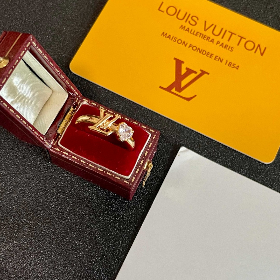 LV一比一金色鑽飾戒指優雅細緻品牌經典款｜歐美奢侈品精品推薦