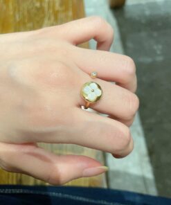 LV高仿女士戒指 珍珠母貝花形設計 開口可調節典雅百搭