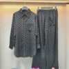 LV高仿男女款黑色長袖長褲套裝低調滿版Logo設計｜歐美奢侈品精品推薦