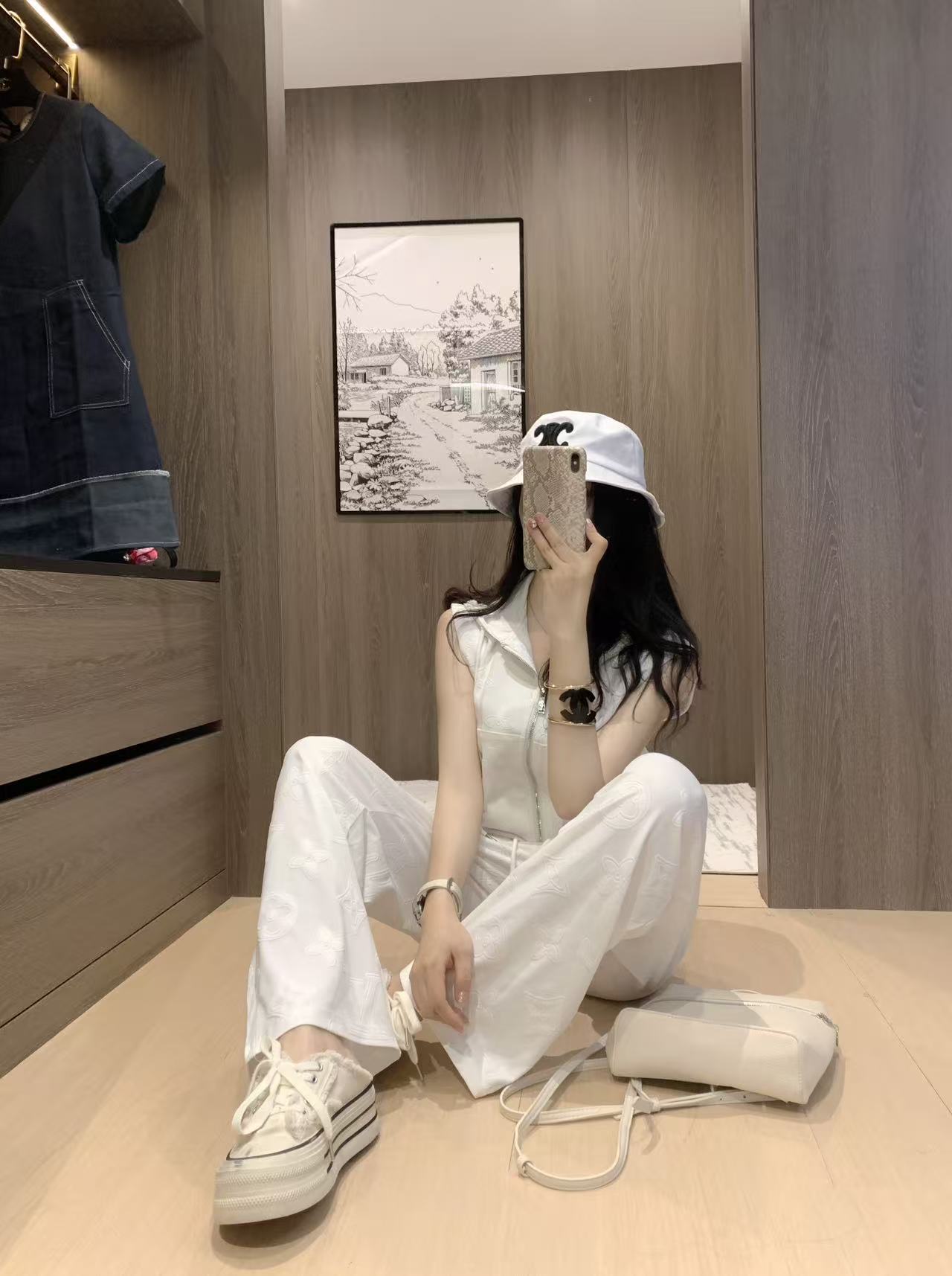 LV一比一女士白色休閒套裝夏季背心抽繩長褲時尚款｜歐美奢侈品精品推薦