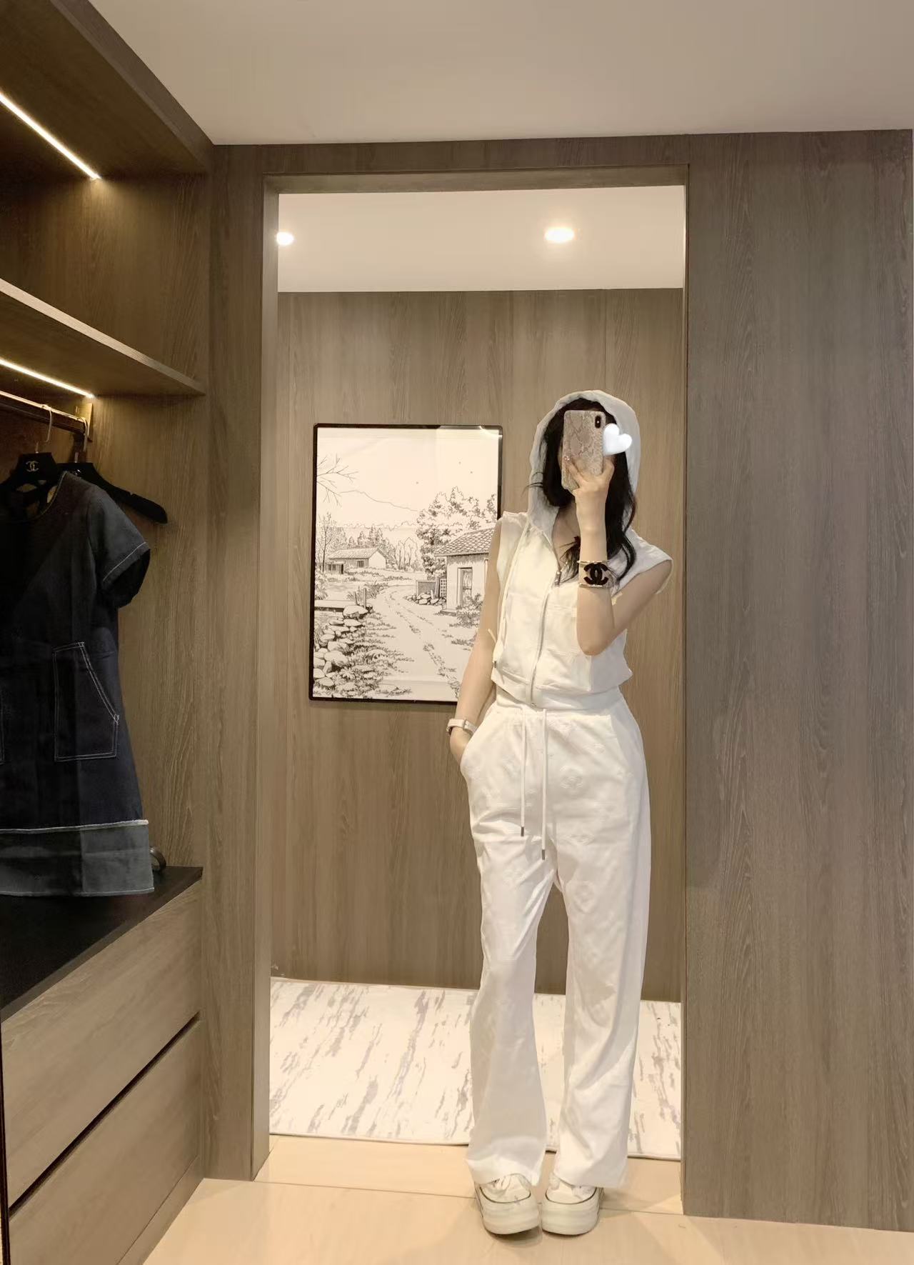 LV一比一女士白色休閒套裝夏季背心抽繩長褲時尚款｜歐美奢侈品精品推薦