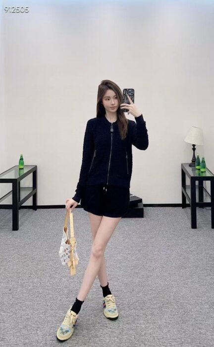 LV 精品仿製白色立體紋女士運動套裝時尚百搭款｜歐美奢侈品精品推薦