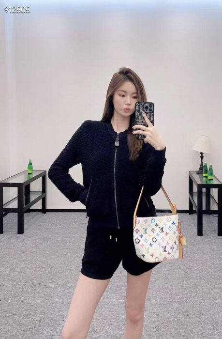 LV 精品仿製白色立體紋女士運動套裝時尚百搭款｜歐美奢侈品精品推薦