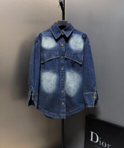 LV高仿男款牛仔襯衫復古刷色精緻金屬鈕設計