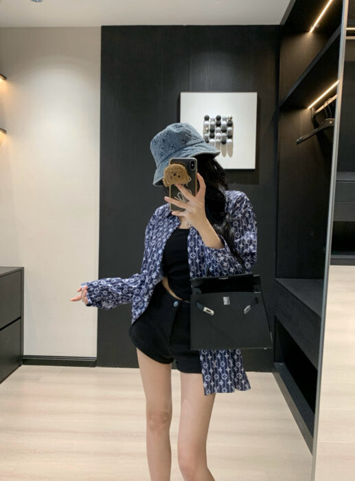 LV 原單藍白滿印襯衫 女士寬鬆時尚休閒款｜歐美奢侈品精品推薦