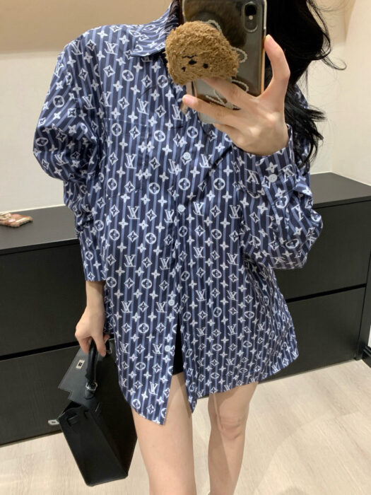 LV 原單藍白滿印襯衫 女士寬鬆時尚休閒款｜歐美奢侈品精品推薦