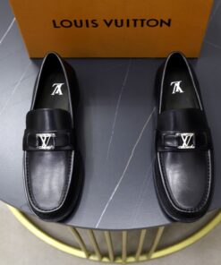 LV高仿皮鞋霧面小牛皮質感銀飾簡約正裝紳士款
