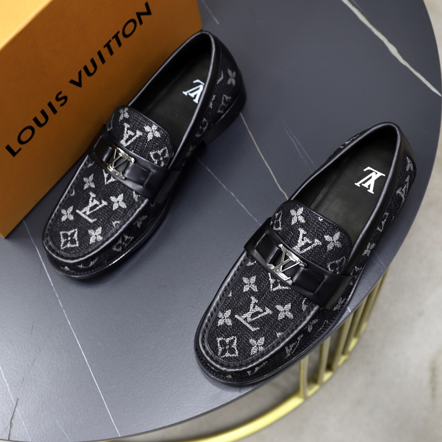 Louis Vuitton 一比一深藍老花樂福鞋 LV金屬飾搭配丹寧布面｜歐美奢侈品精品推薦