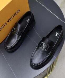 LV一比一黑色皮革樂福鞋大Logo飾釦正式通勤百搭款