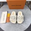 LV原單女款毛毛拖鞋奶白色Logo百搭溫柔設計｜歐美奢侈品精品推薦