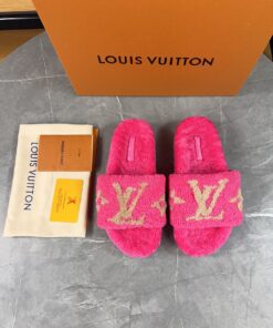 LV高仿女款毛毛拖鞋亮粉色Logo潮流醒目款