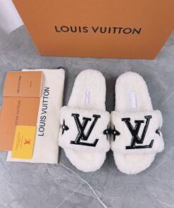 LV一比一女款毛毛拖鞋奶白色大Logo百搭舒適款