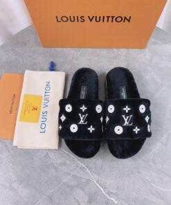 LV高仿女款毛毛拖鞋黑色刺繡Logo細節精緻款