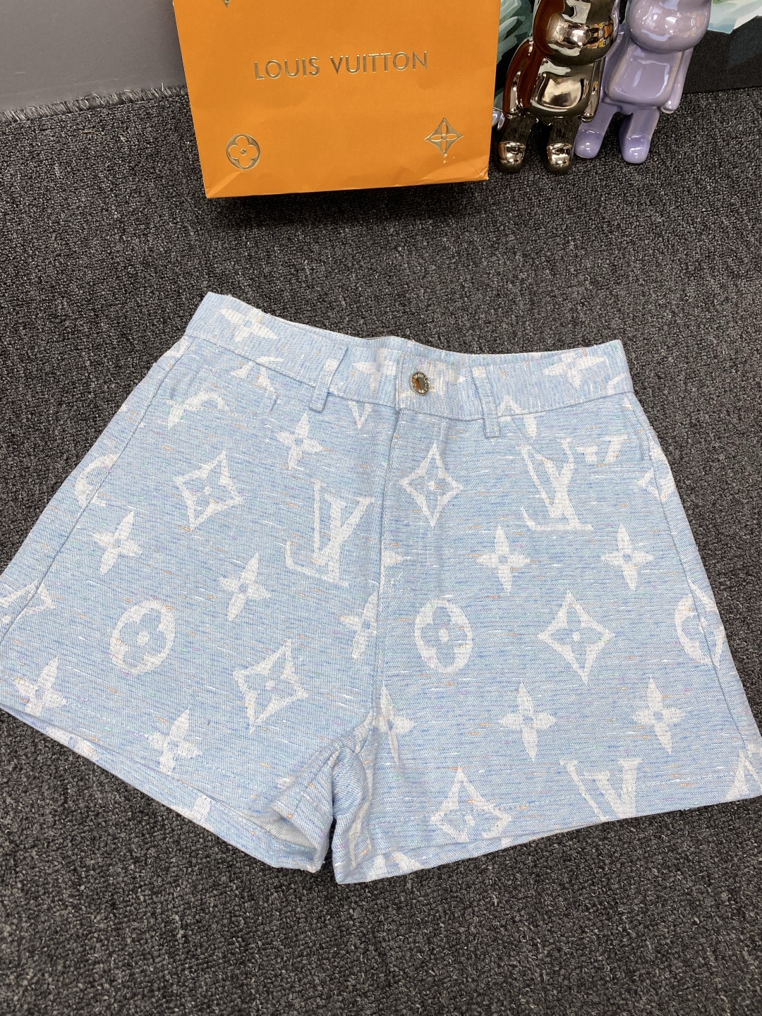 LV高仿女士淺藍色Monogram針織短褲清新百搭款｜歐美奢侈品精品推薦