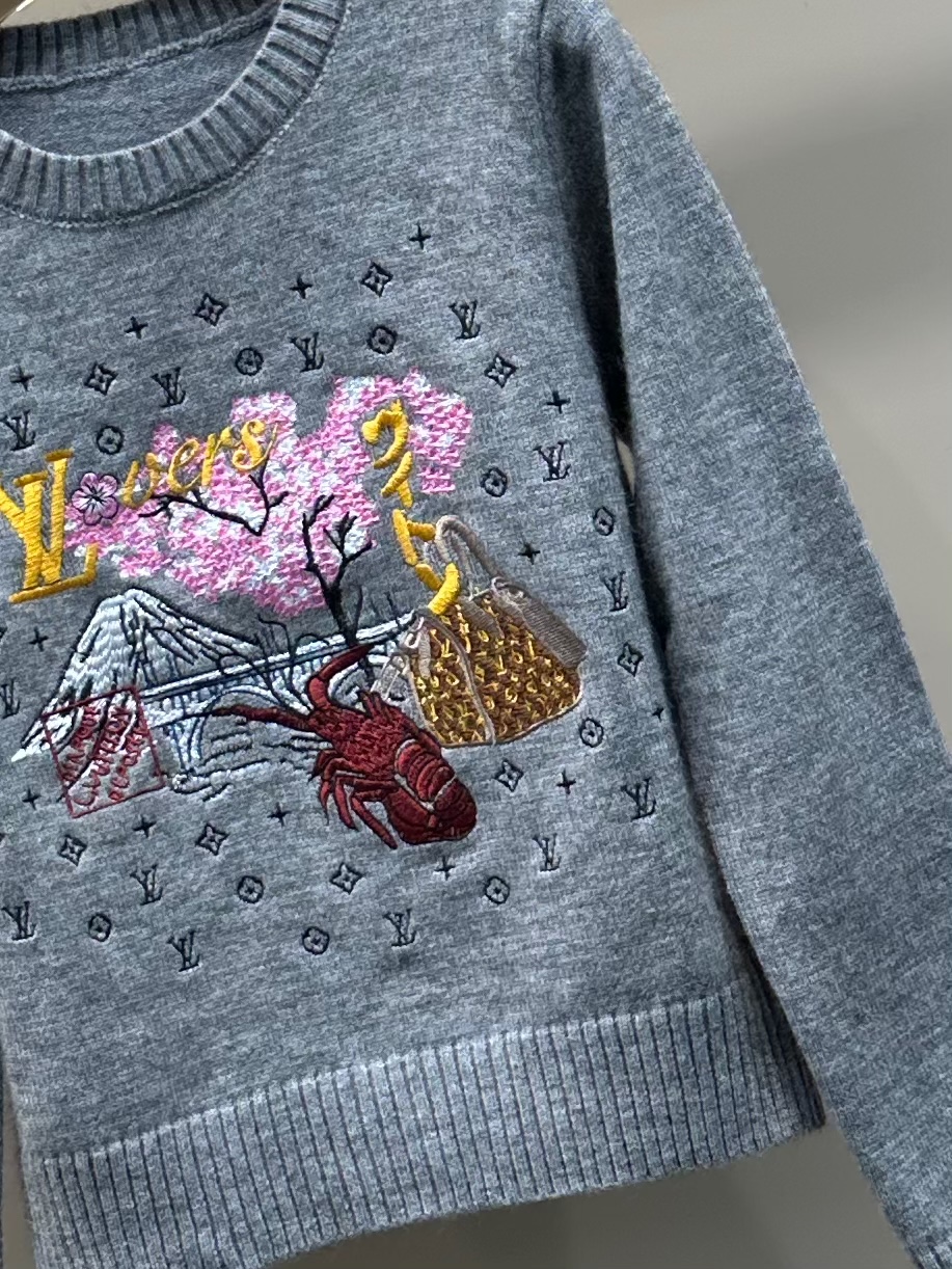 LV 原單刺繡毛衣 白色圓領櫻花包款設計｜歐美奢侈品精品推薦