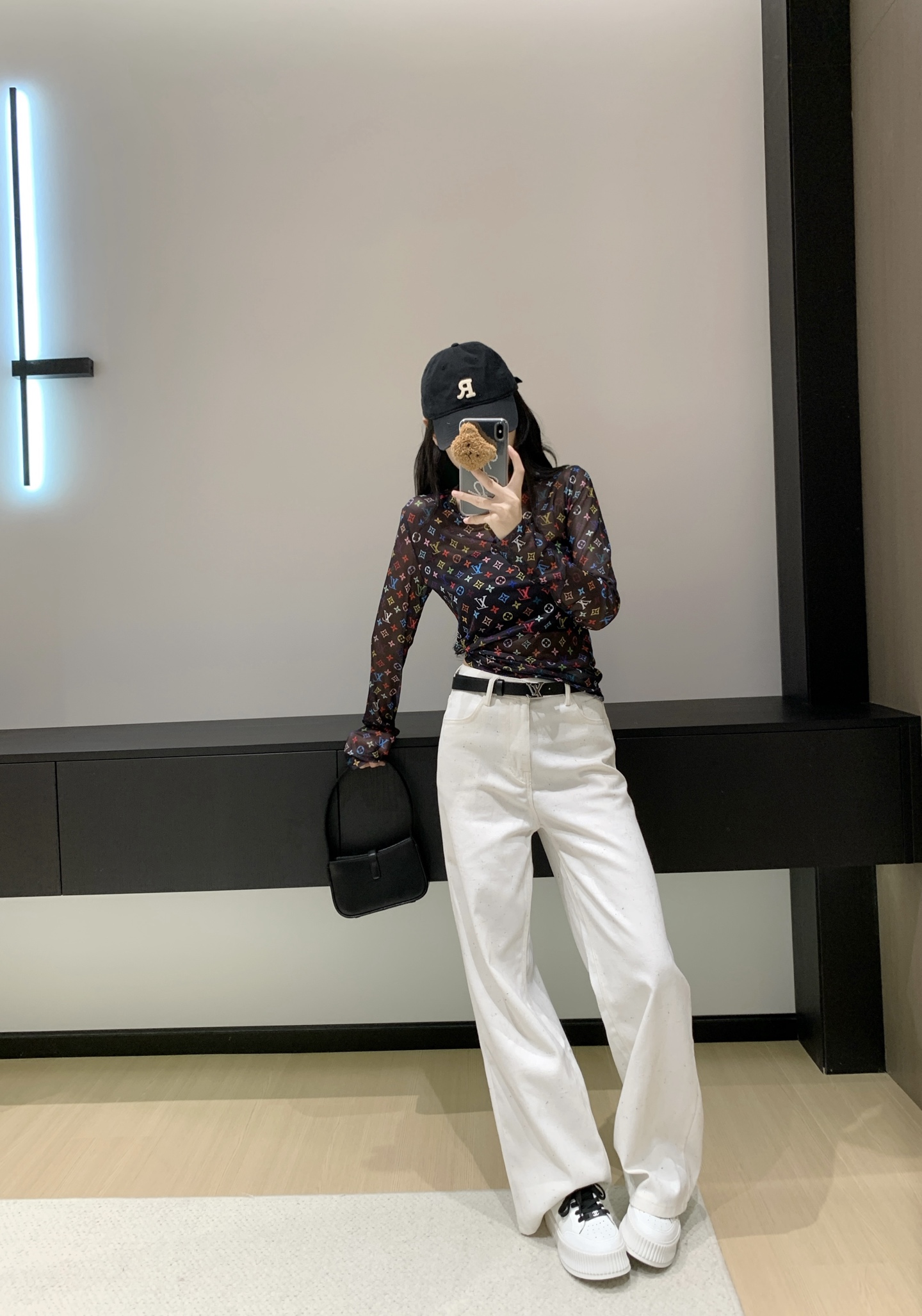 LV A貨女士長袖上衣黑色透視彩色Logo印花修身款｜歐美奢侈品精品推薦
