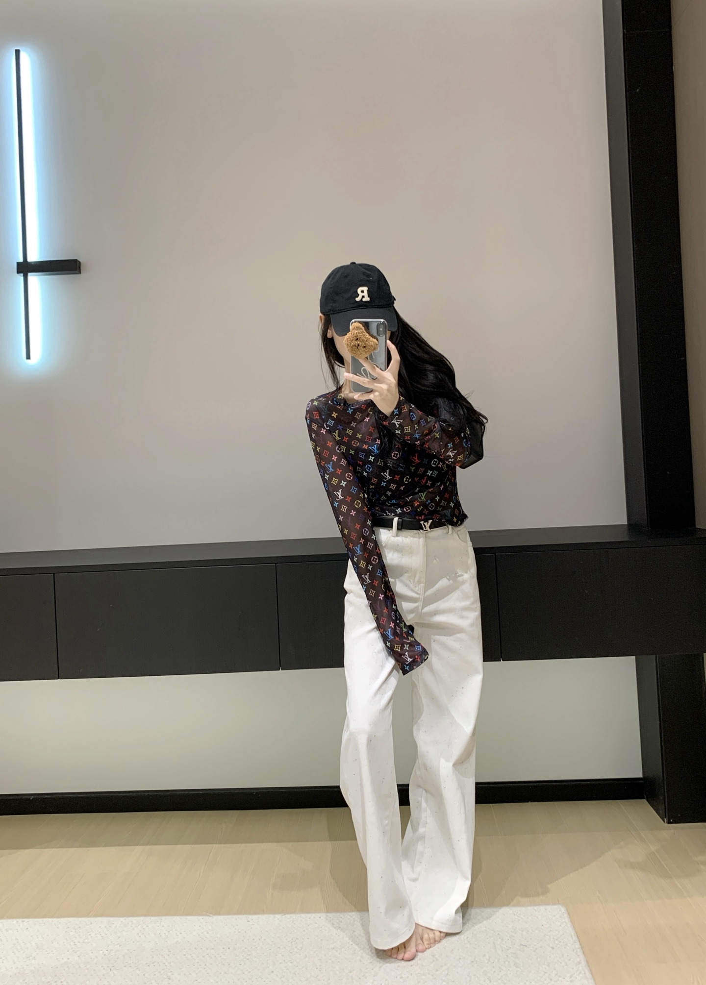 LV A貨女士長袖上衣黑色透視彩色Logo印花修身款｜歐美奢侈品精品推薦
