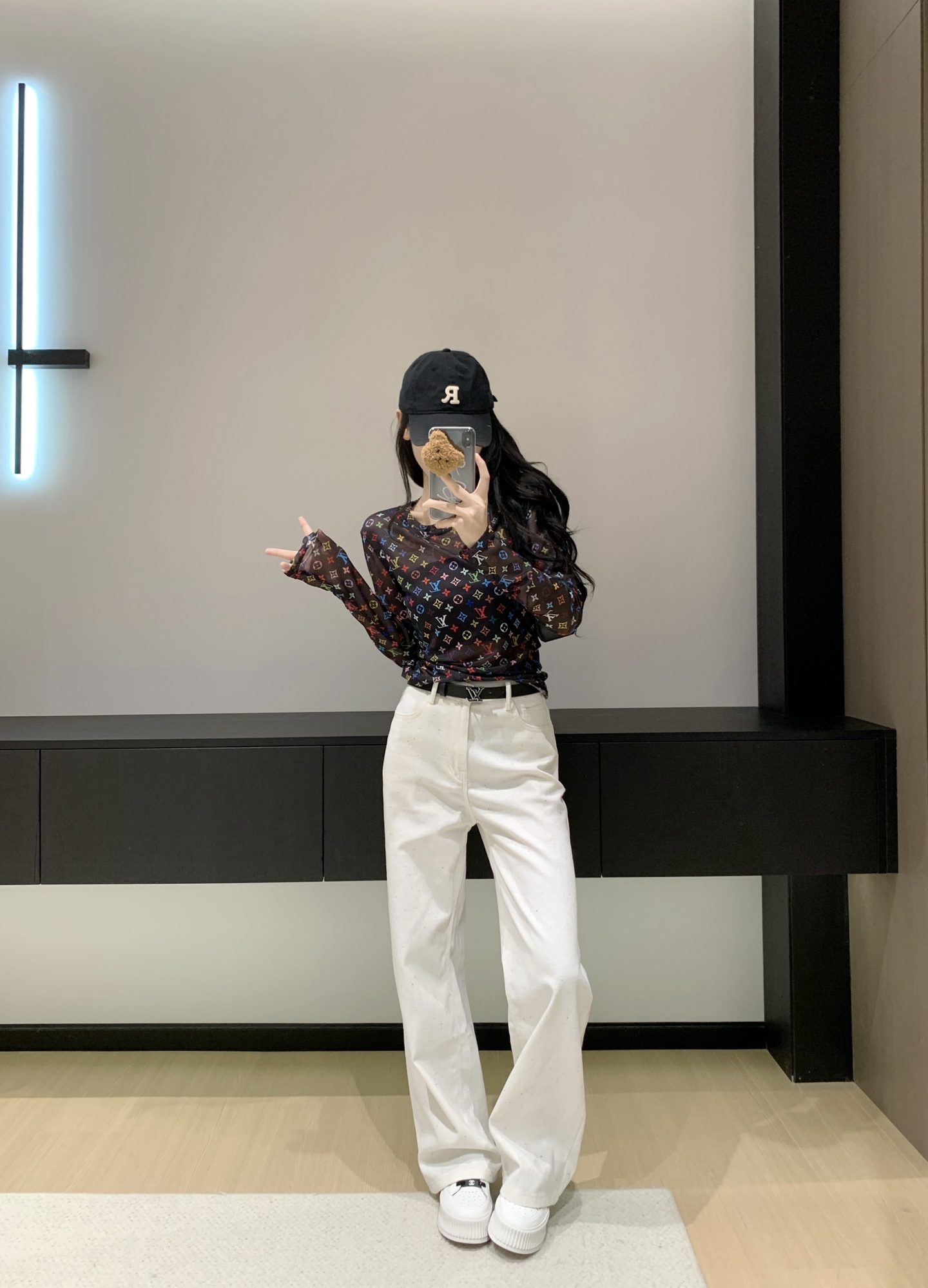 LV A貨女士長袖上衣黑色透視彩色Logo印花修身款｜歐美奢侈品精品推薦