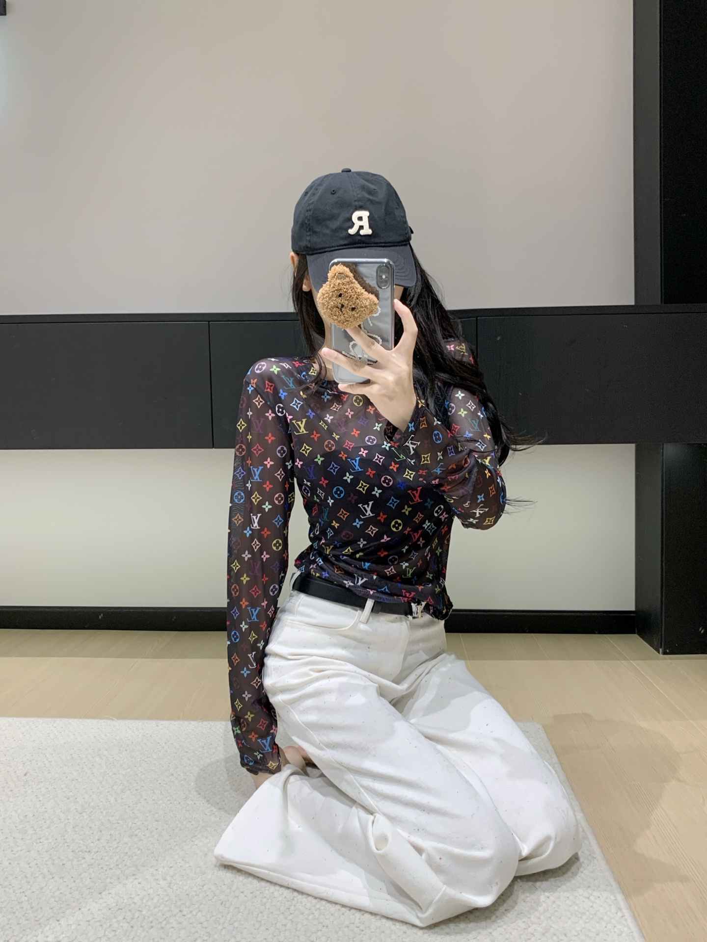 LV A貨女士長袖上衣黑色透視彩色Logo印花修身款｜歐美奢侈品精品推薦