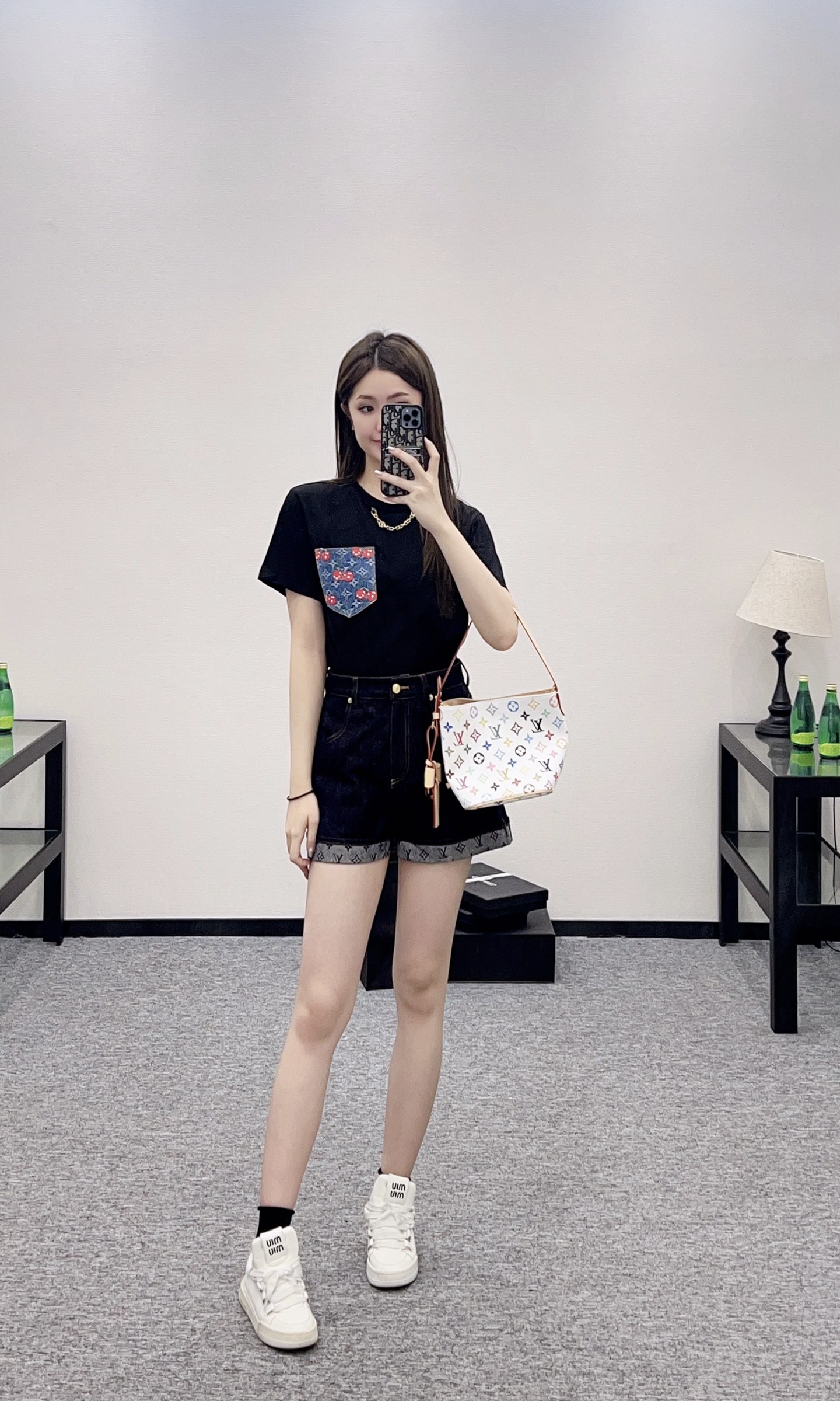 LV高仿女款T恤牛仔口袋設計櫻桃圖案俏皮百搭｜歐美奢侈品精品推薦