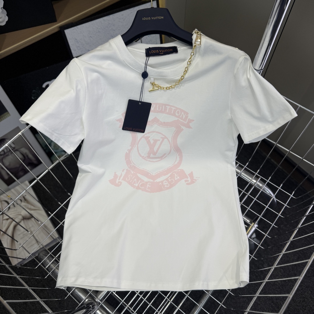 LV高仿女士盾牌Logo短袖T恤鏈條裝飾時尚款｜歐美奢侈品精品推薦