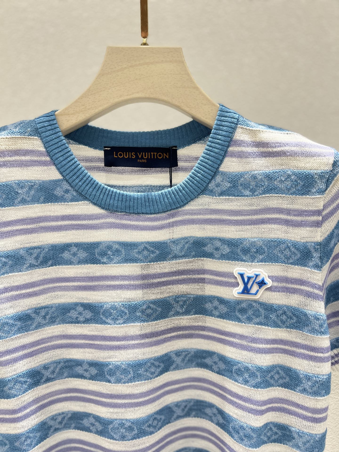 LV高仿男女款短袖T恤條紋設計雙色休閒款｜歐美奢侈品精品推薦