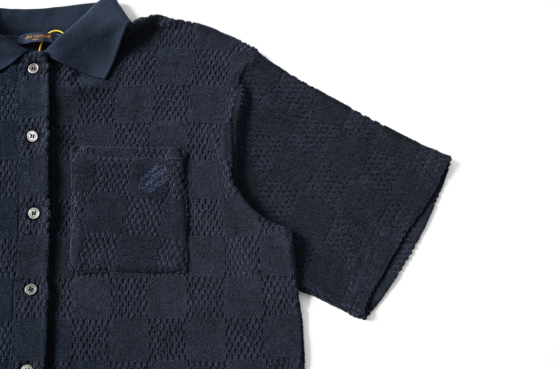 LV 一比一男士短袖襯衫 深藍格紋口袋款 夏季休閒精品｜歐美奢侈品精品推薦