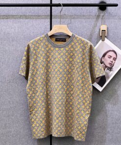 LV高仿男士灰色短袖T恤滿版Logo潮流百搭款