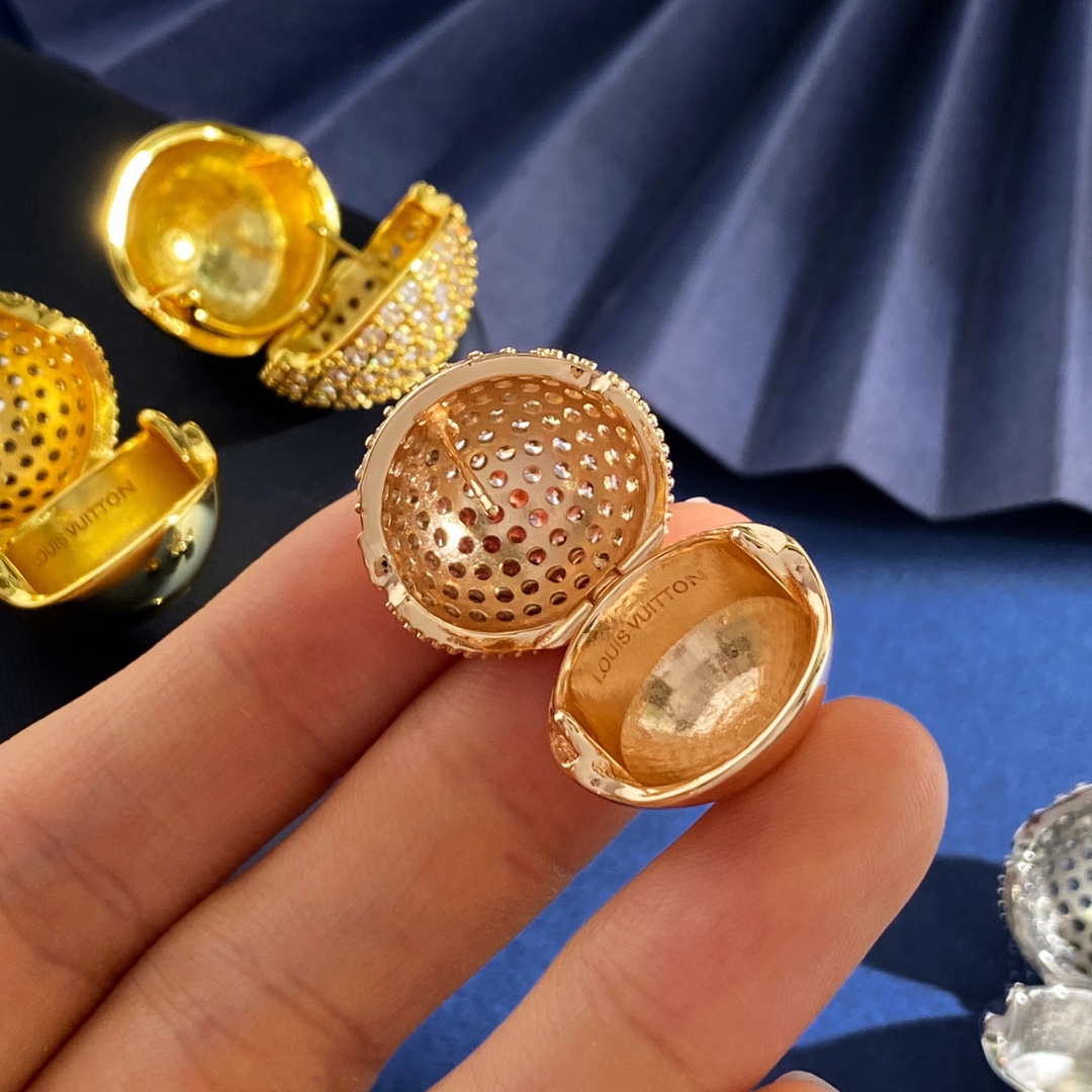 LV高仿女士滿鑽圓弧耳釘璀璨奢華百搭設計｜歐美奢侈品精品推薦