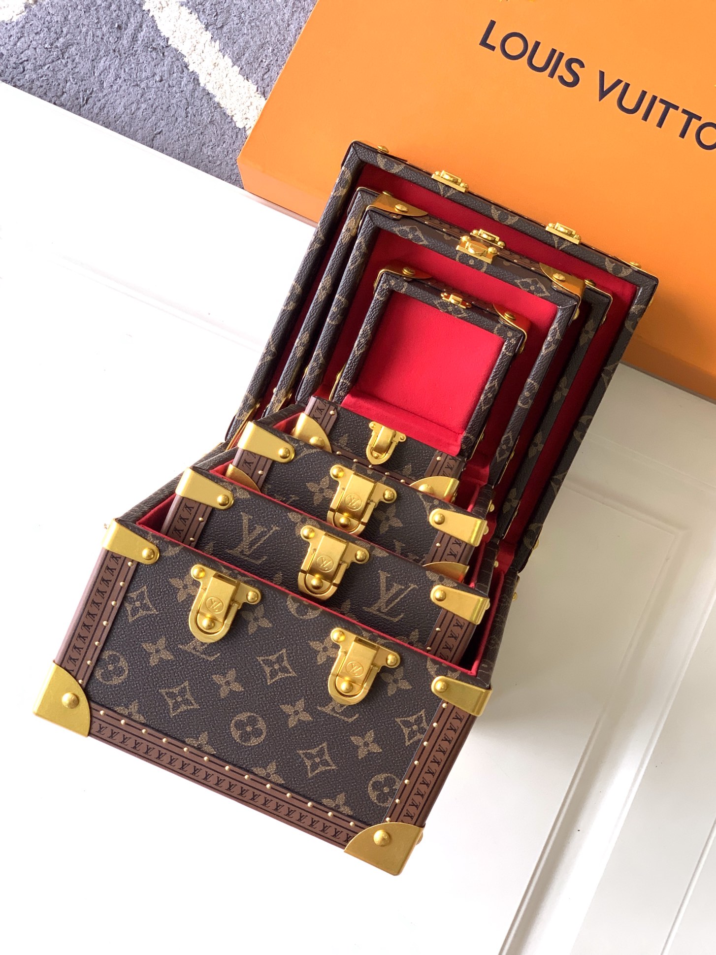 LV高仿經典行李箱四件套 金屬鎖扣復古復刻款｜歐美奢侈品精品推薦