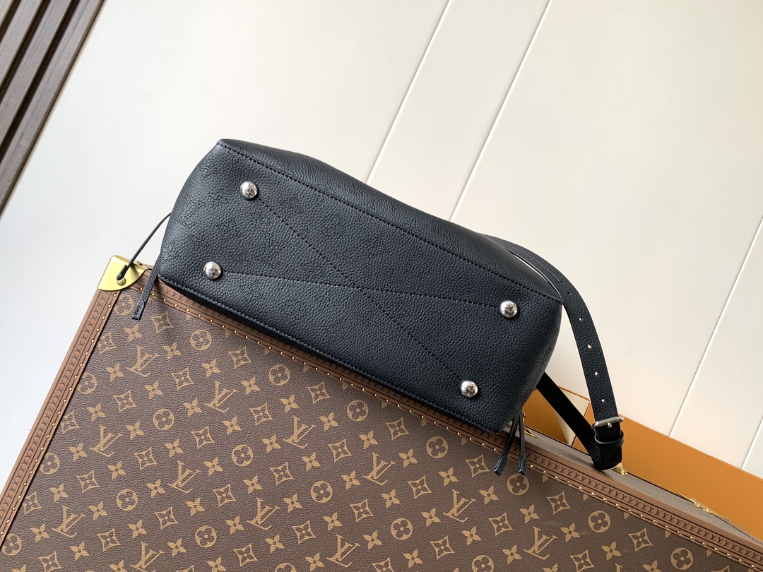 LV高仿黑色鍊條托特包 Monogram壓紋通勤風格設計｜歐美奢侈品精品推薦