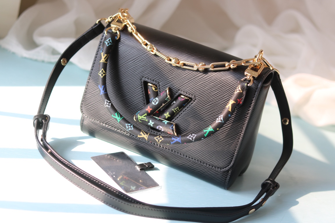 LV 原單 黑色肩背包 多彩字母手提鏈條款|超A仿原單精品圖片 13 LV 原單 黑色肩背包 多彩字母手提鏈條款|歐美奢侈品精品推薦