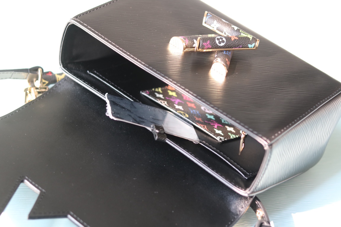 LV 原單 黑色肩背包 多彩字母手提鏈條款|超A仿原單精品圖片 7 LV 原單 黑色肩背包 多彩字母手提鏈條款|歐美奢侈品精品推薦