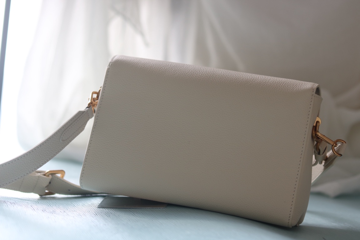 LV 一比一 白色大扣Logo單肩包 簡約百搭款｜歐美奢侈品精品推薦