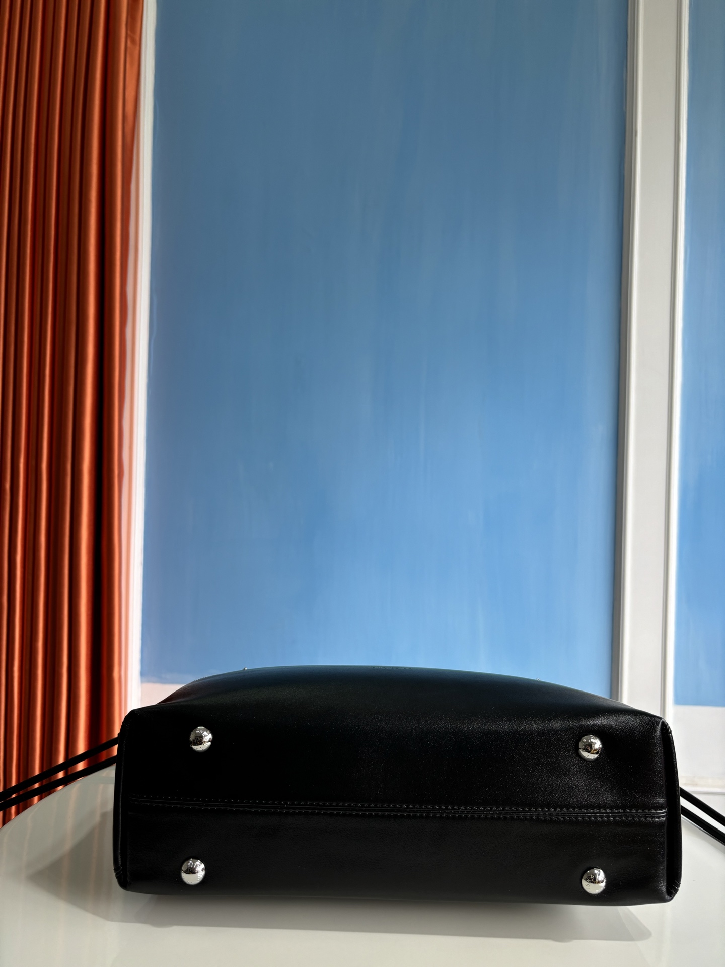 LV 一比一 黑色鏈條托特包 時尚百搭大容量|超A仿原單精品圖片 12 LV 一比一 黑色鏈條托特包 時尚百搭大容量|歐美奢侈品精品推薦