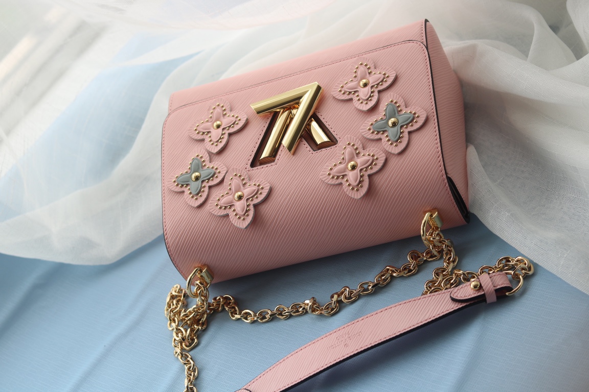 LV 高仿粉色花卉鉚釘鏈條包 優雅甜美單肩斜挎｜歐美奢侈品精品推薦